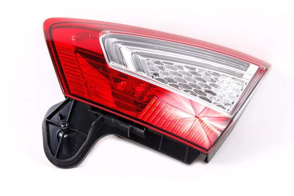 Lampa tył Mondeo Mk4 hatchback od 2010r. wewnętrzna prawa 1744243