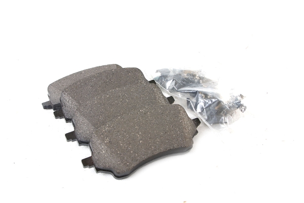 Klocki hamulcowe przód Ford Puma 2689667